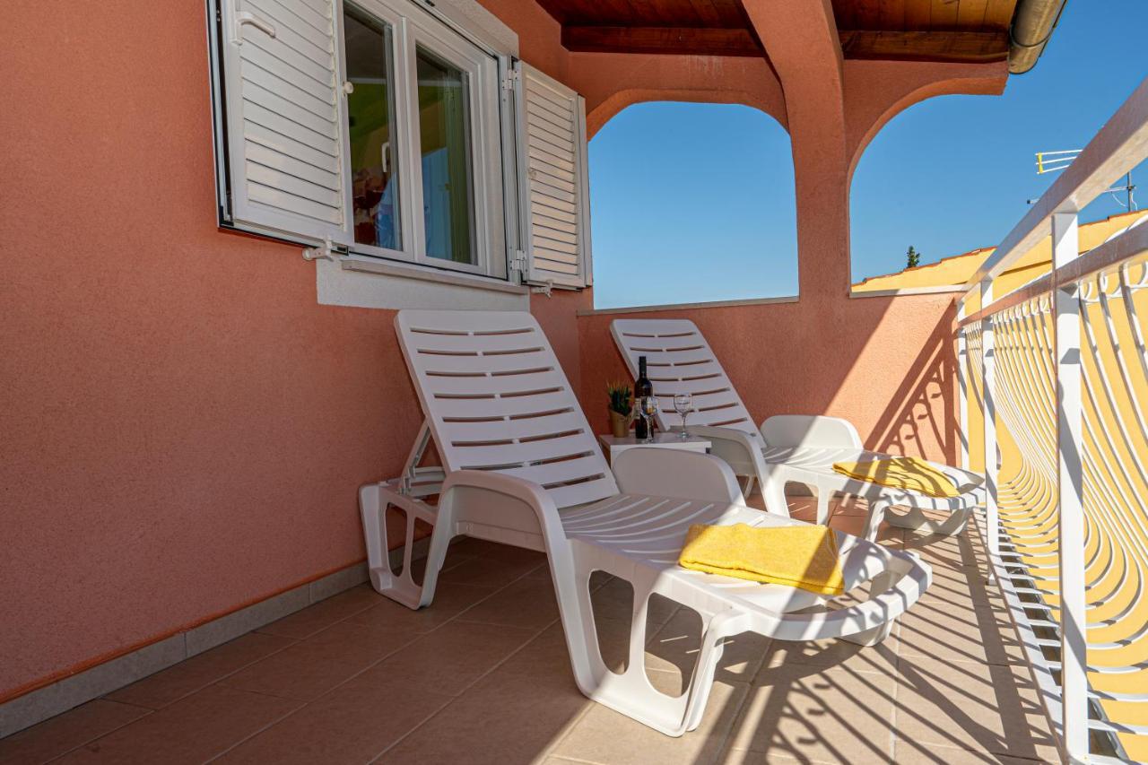 Seaview & Balcony Apartment Petra Jadrija Zewnętrze zdjęcie